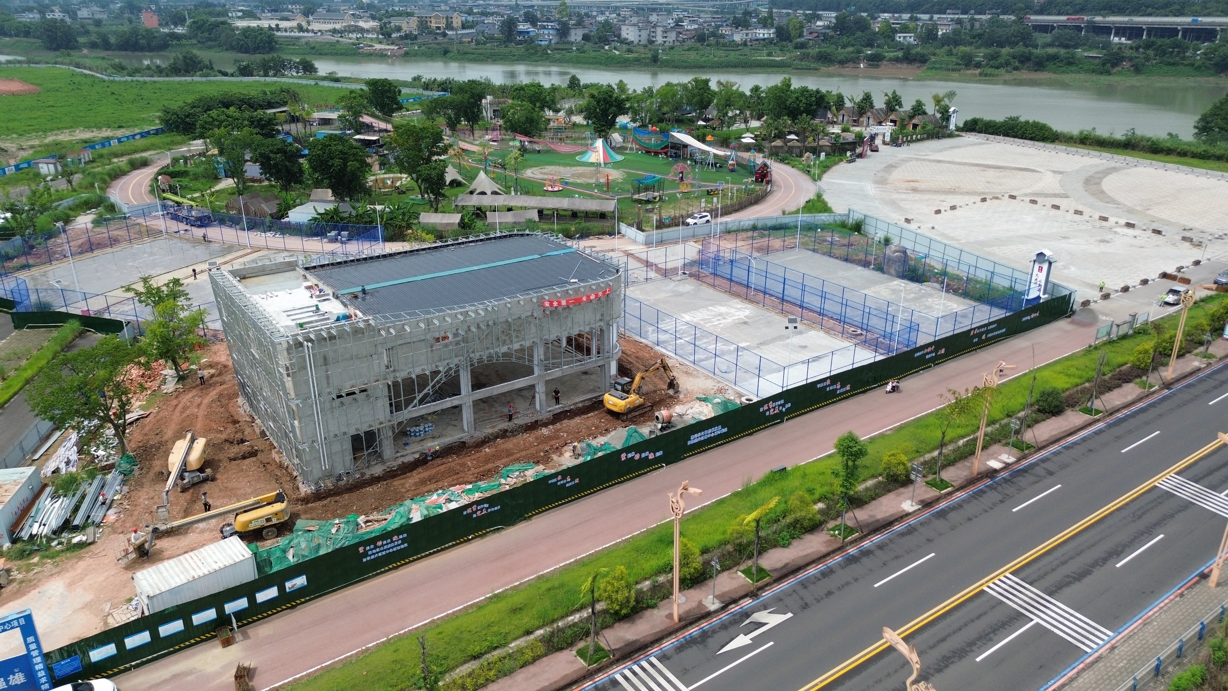 半岛bandao官网入口占地约12亩估计本月尾完工！乐山健身休闲好去向+1(图2)