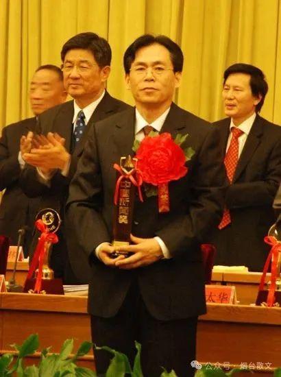 半岛官网邓兆安 老报人鼓舞我创佳构(图1)