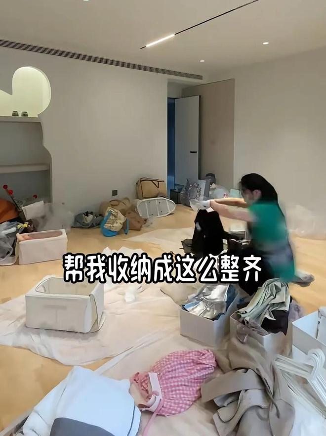 半岛bandao官网入口清醒北京大平层英气一家四口衣帽间五六十平妻子请专人帮打理(图3)